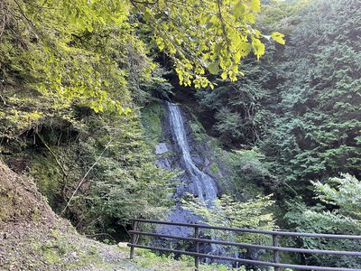 奥山　ゆうらんの滝