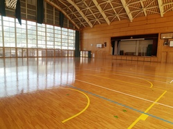 社会体育施設の旧富河中学校体育館